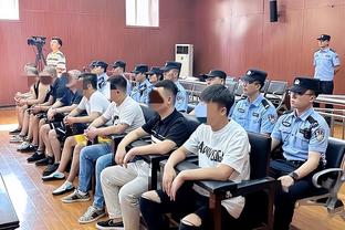 官方：诺丁汉森林签下博洛尼亚中场多明戈斯，转会费1000万欧